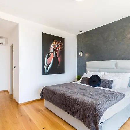 Luxury Dali With Sauna, Whirlpool And Sea View In Only 1,7 Km From The Villa