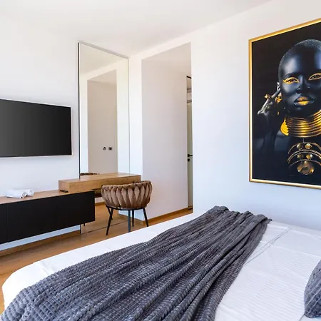 ヴィラ Luxury Dali With Sauna, Whirlpool And Sea View In Only 1,7 Km From The メドゥリン