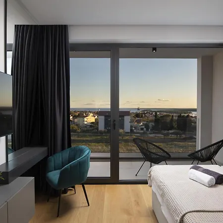 Luxury Dali With Sauna, Whirlpool And Heated Pool In Only 1,7 Km From The 메덜린