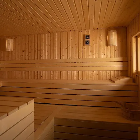 Luxury Dali With Sauna, Whirlpool And Heated Pool In Only 1,7 Km From The 메덜린