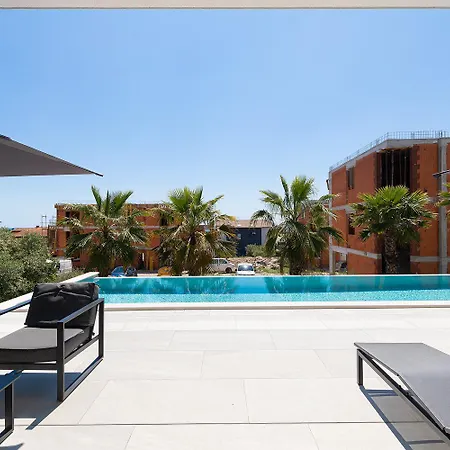 Luxury Dali With Sauna, Whirlpool And Sea View In Only 1,7 Km From The